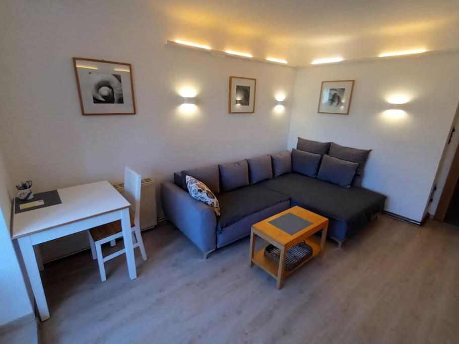 Modernes Apartment In Wien Bagian luar foto