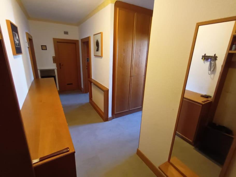 Modernes Apartment In Wien Bagian luar foto