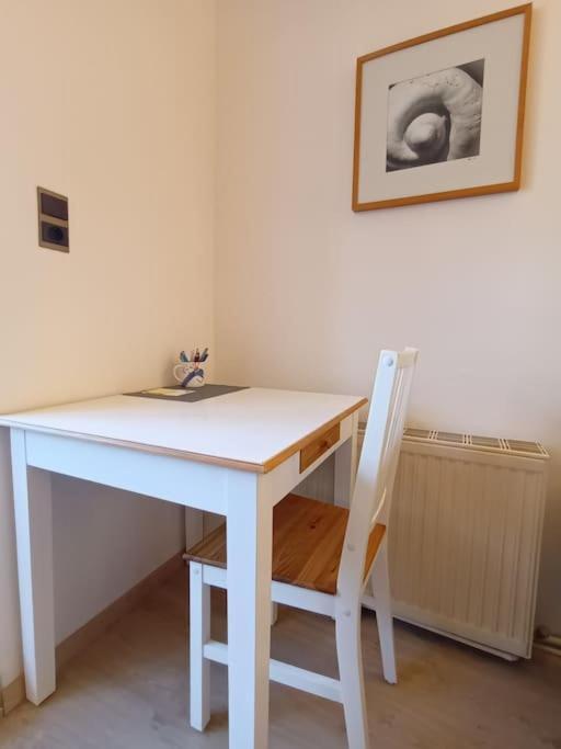 Modernes Apartment In Wien Bagian luar foto